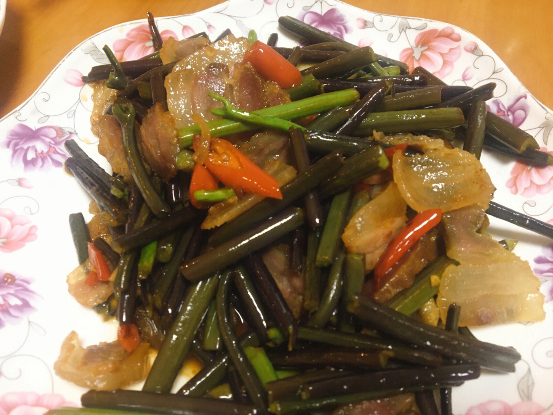 肉末炒蕨菜图片