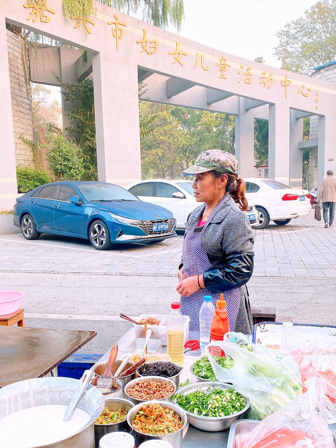 蛋饼阿姨照片图片