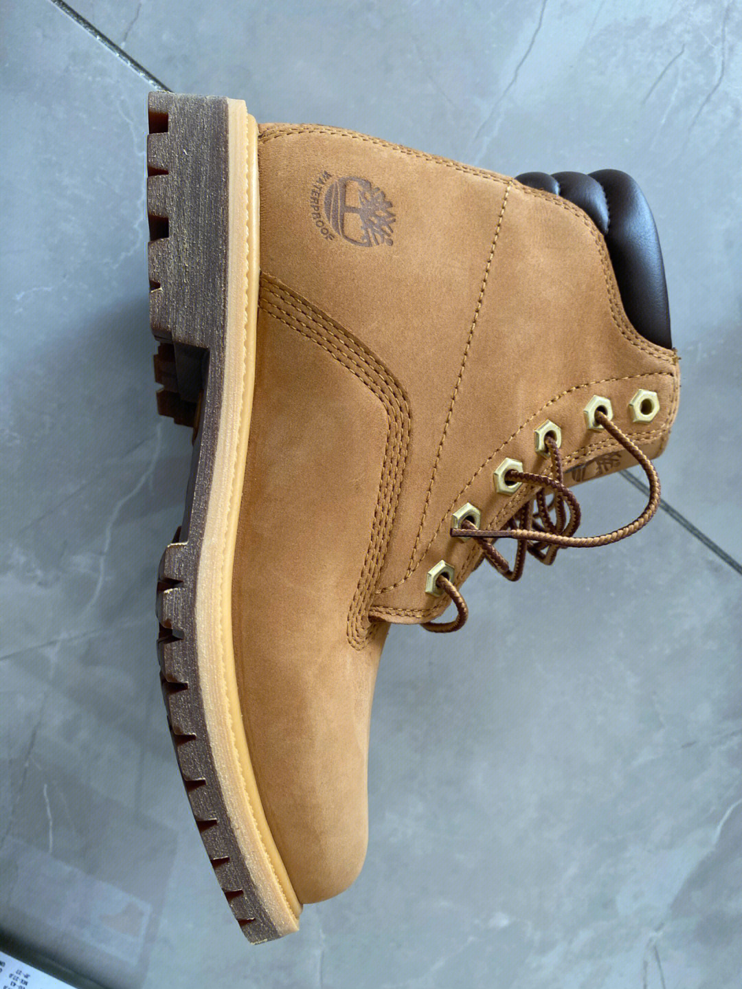 timberland与cat黄靴图片