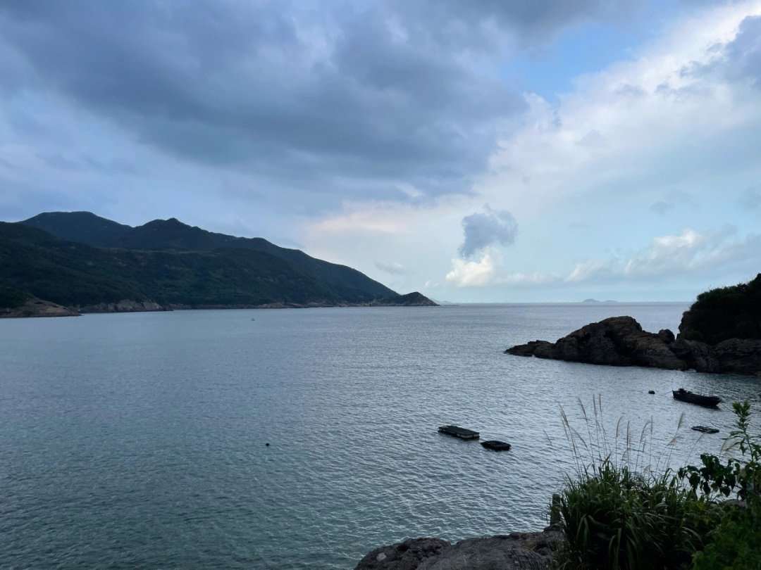 离鹤山最近的海滩景点图片