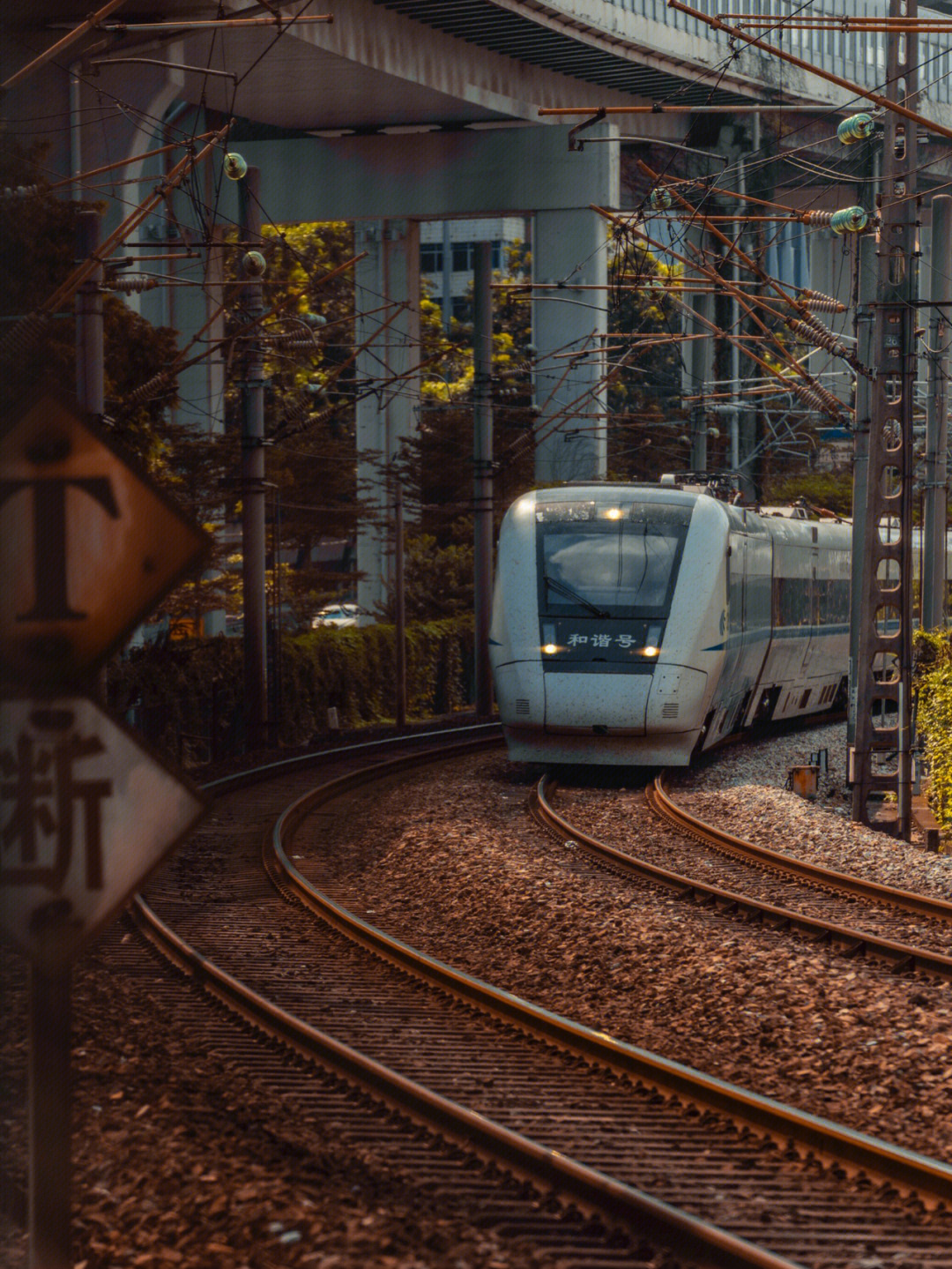 广州拍照火车工作照