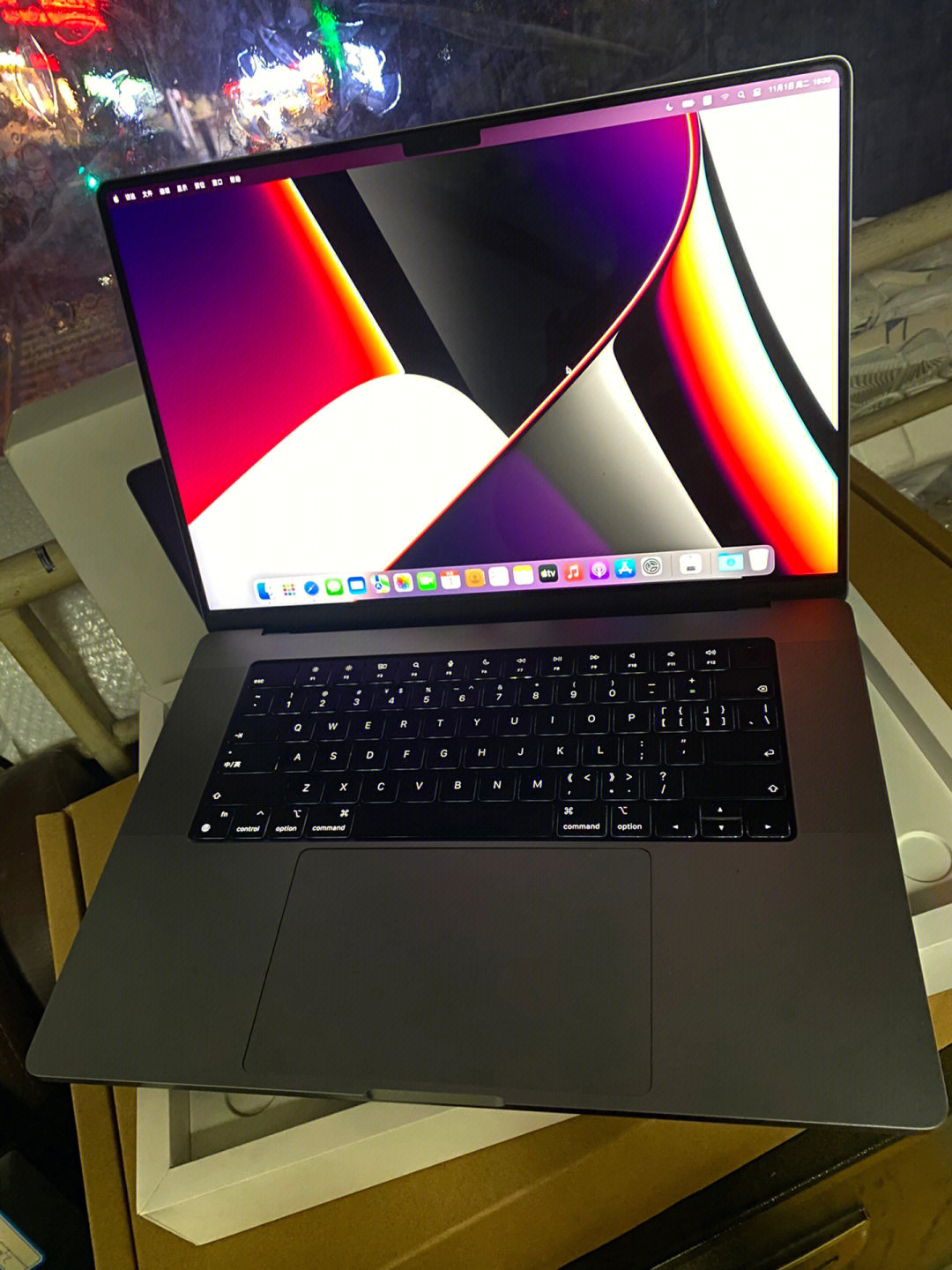 苹果macbook pro16寸 m1苹果最强m1芯片十核16g 512g16寸视网膜屏幕