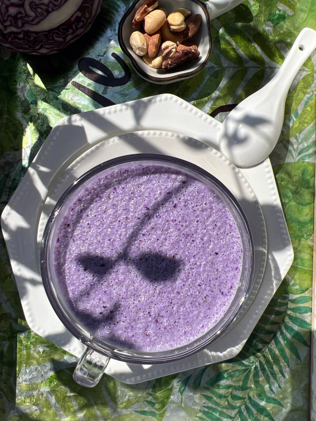 紫甘蓝加肥皂水图片