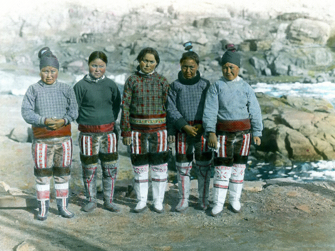 格陵兰岛上的居民有点像中国人的面孔