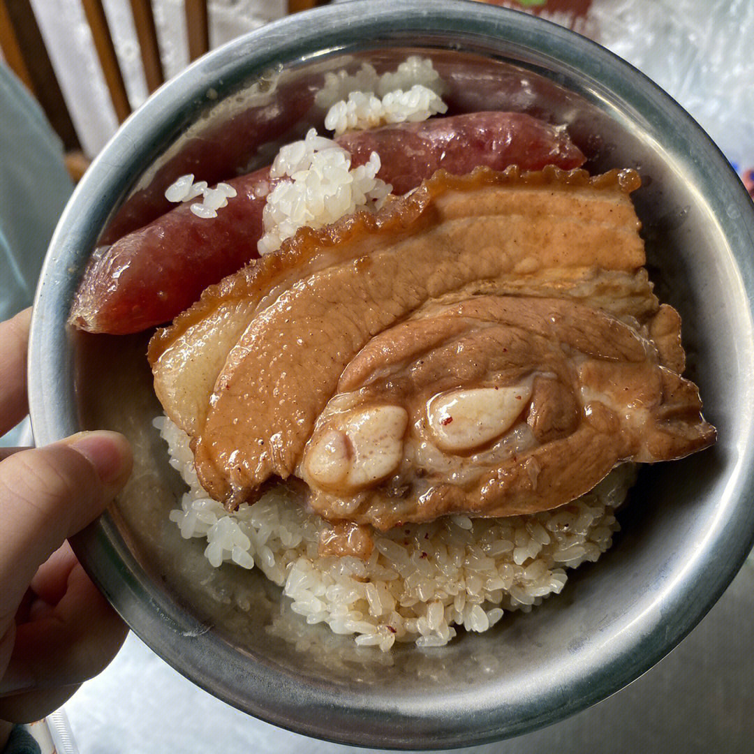 梁阿婆老牌扣肉糯米饭