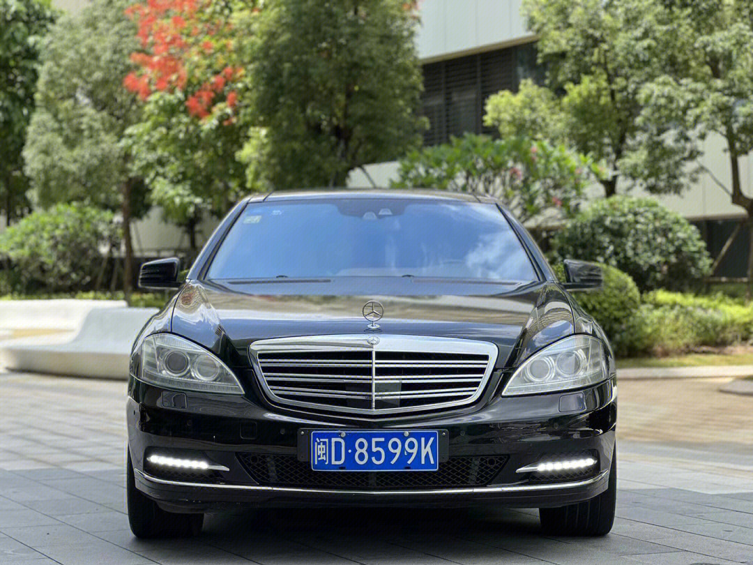 2011年奔驰s600l55tv12