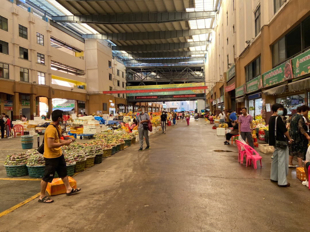 三亚鸿港市场