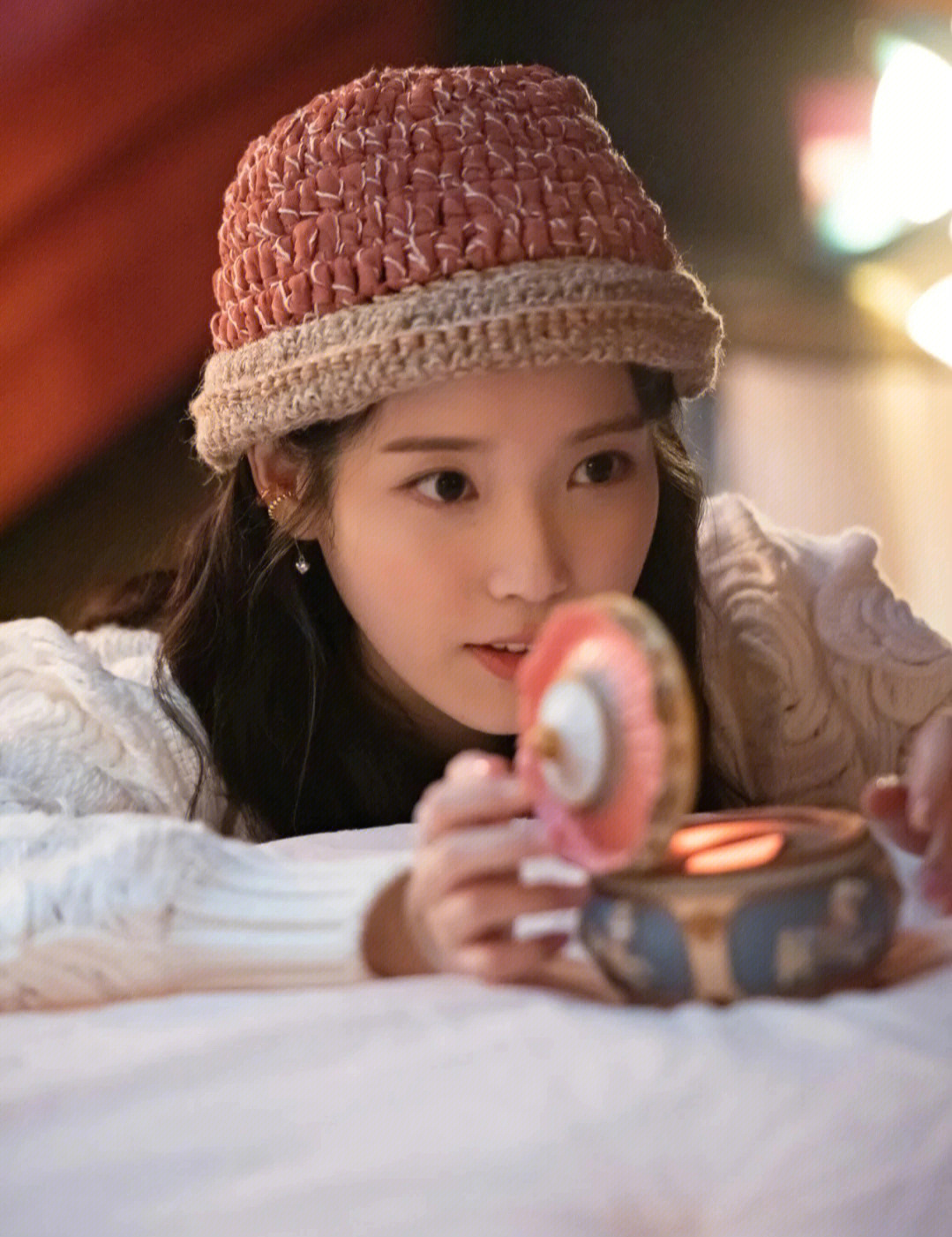 iu strawberry moon图片