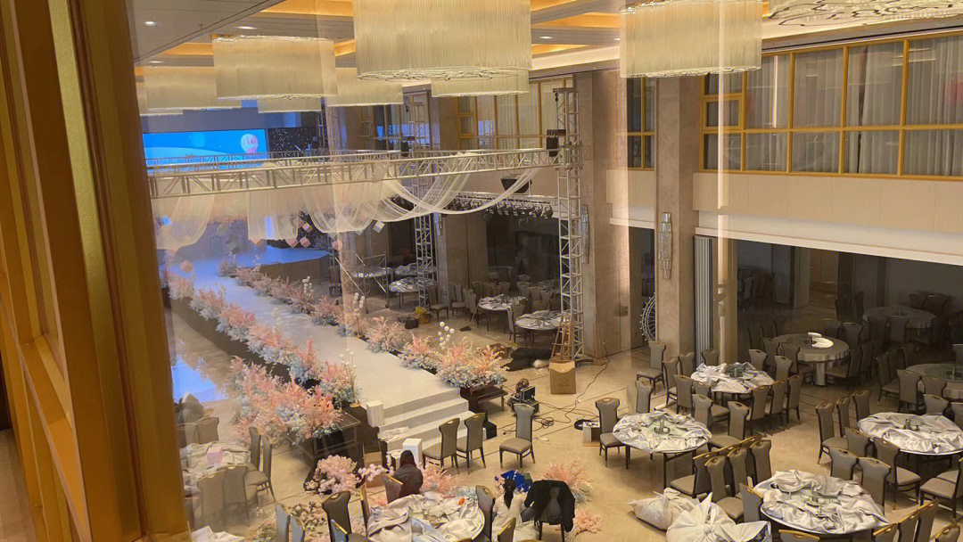 洛阳国宝铂瑞酒店婚宴图片