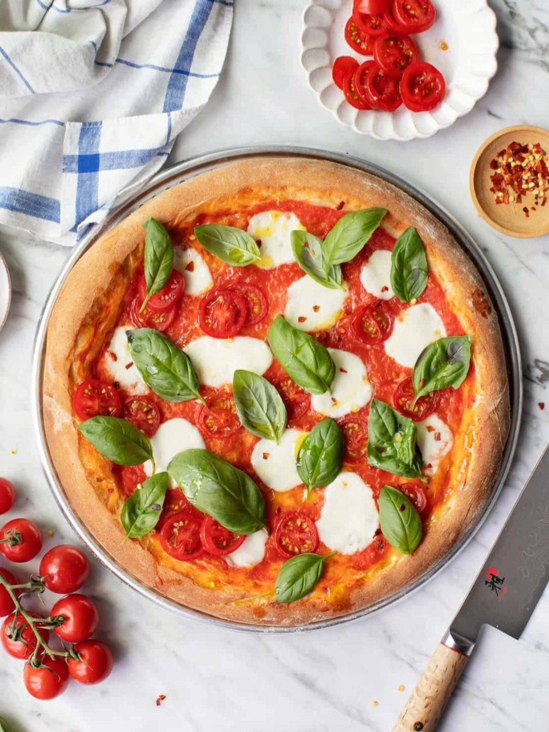 成立于1984年6月的意大利正宗那不勒斯披萨协会就只认证了两种正宗