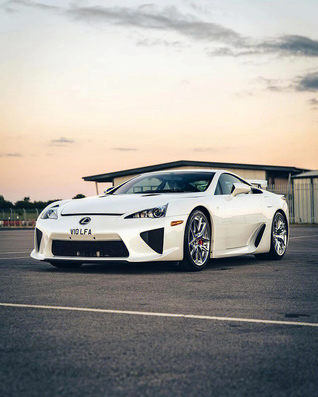 lexus lfa