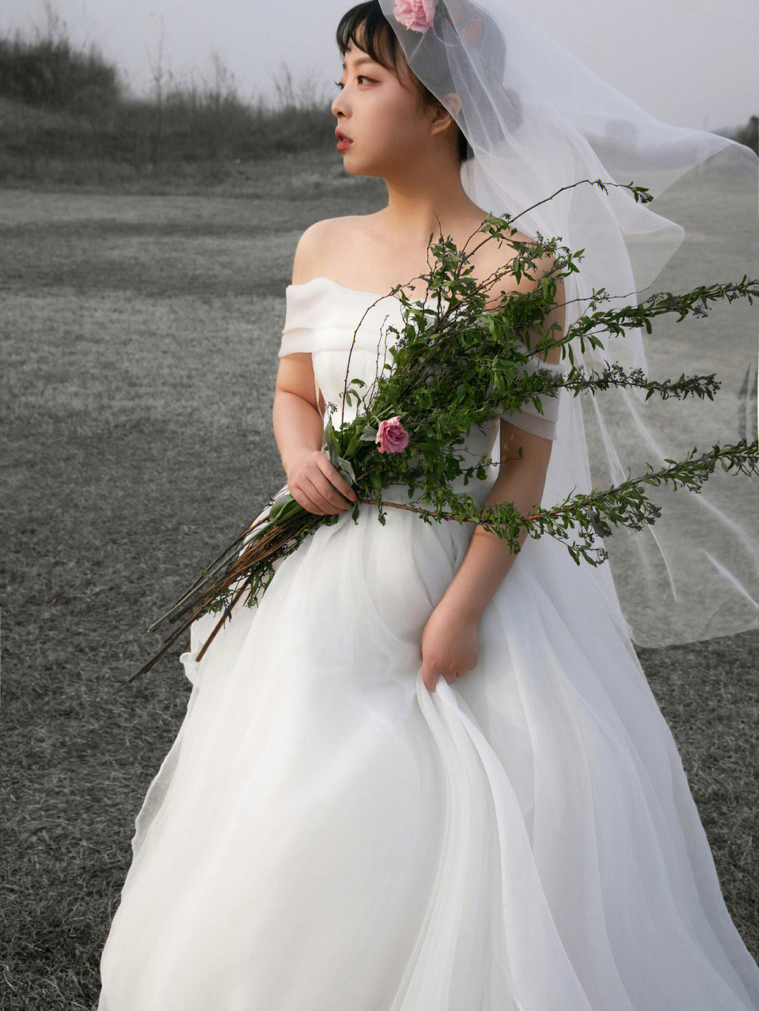 女生一定要拍一次单人婚纱写真