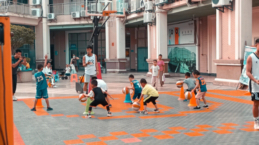 篮球小子电影图片