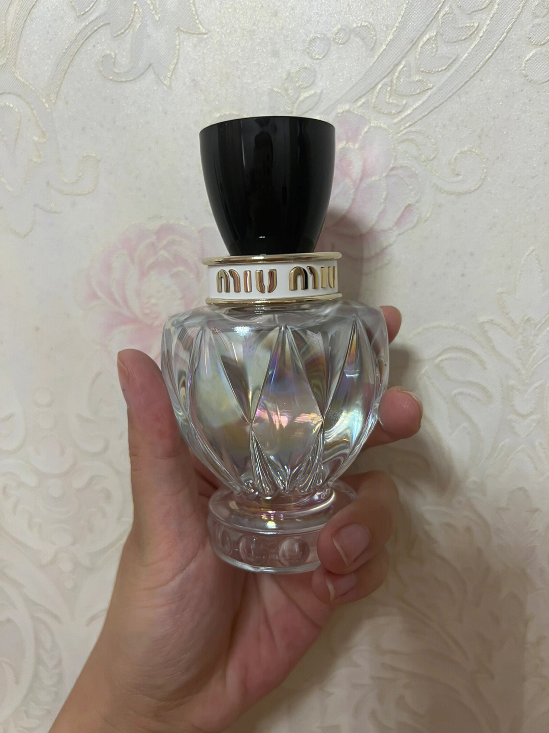 miumiu香水瓶底数字图片