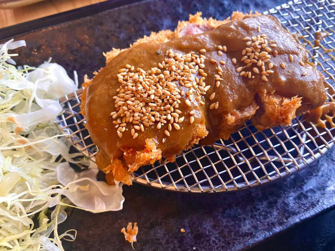 杀出重围的日式海鲜丼