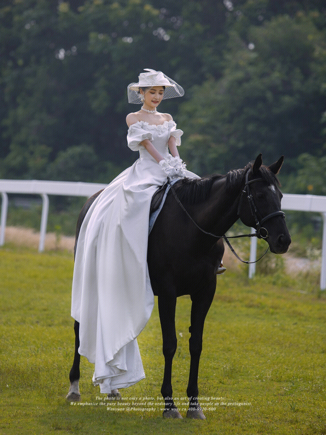 穿婚纱骑马就真的很有氛围感嘉兴婚纱照