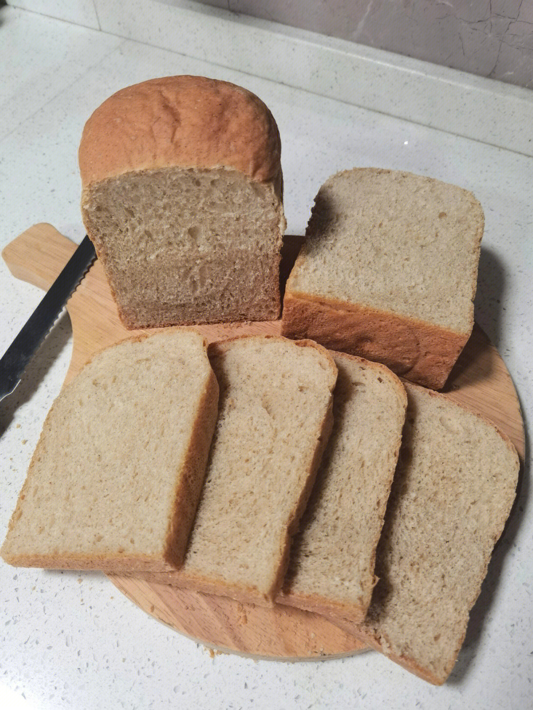 简单烤面包图片