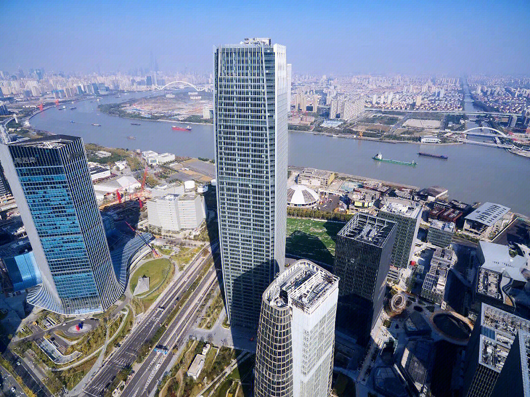 星扬西岸中心开发商:香港恒基兆业地产项目坐落徐汇滨江西岸传媒港