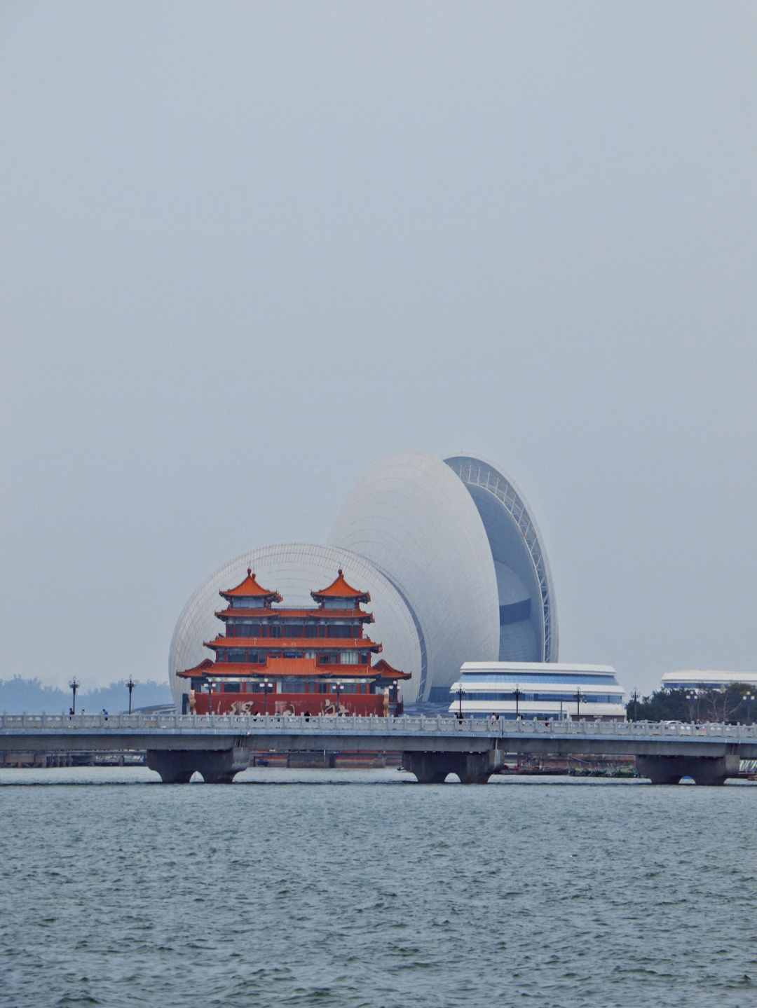 珠海日月贝风景描写图片