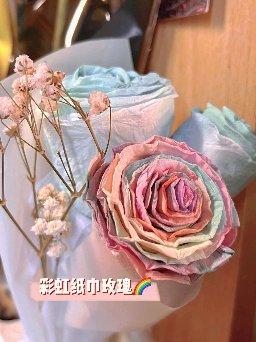 纸巾玫瑰花悬浮啥原理图片