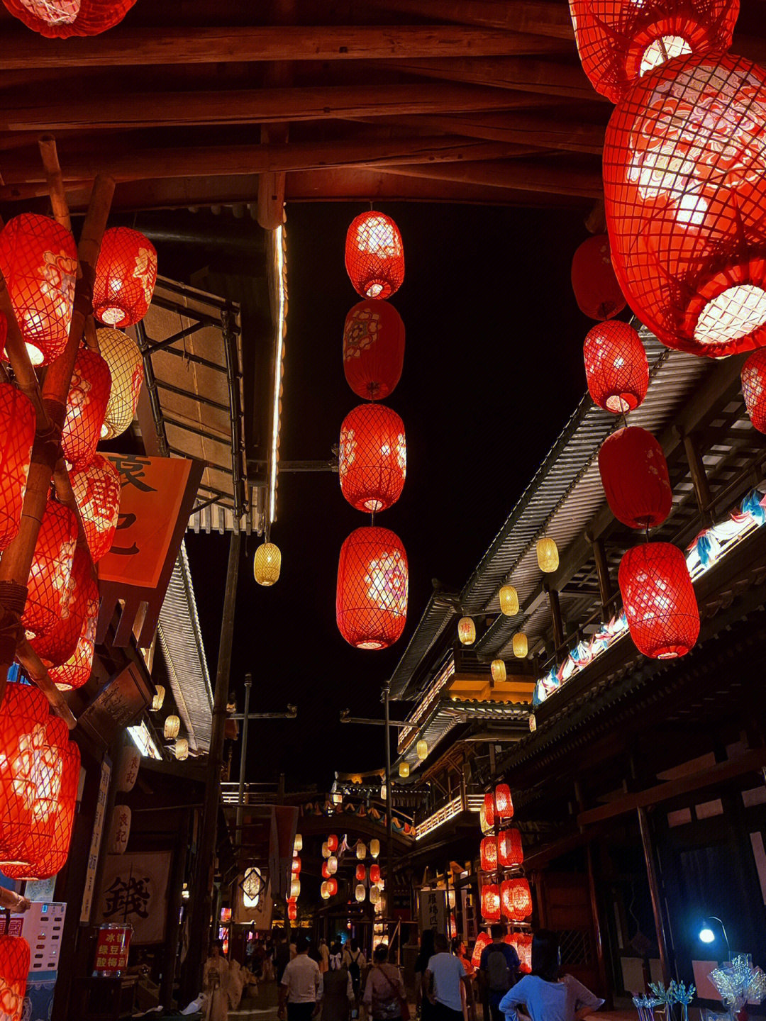 唐城影视基地夜场图片