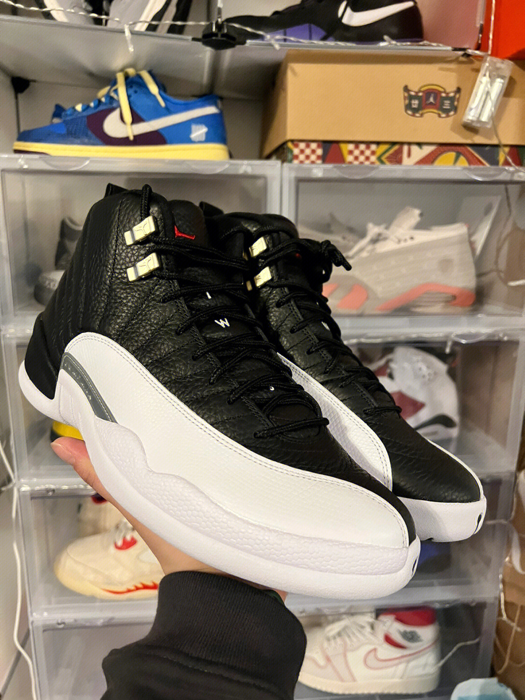 aj12季后赛上脚图图片