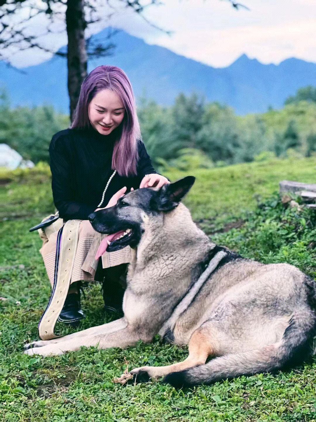 若丁山阿布女朋友图片