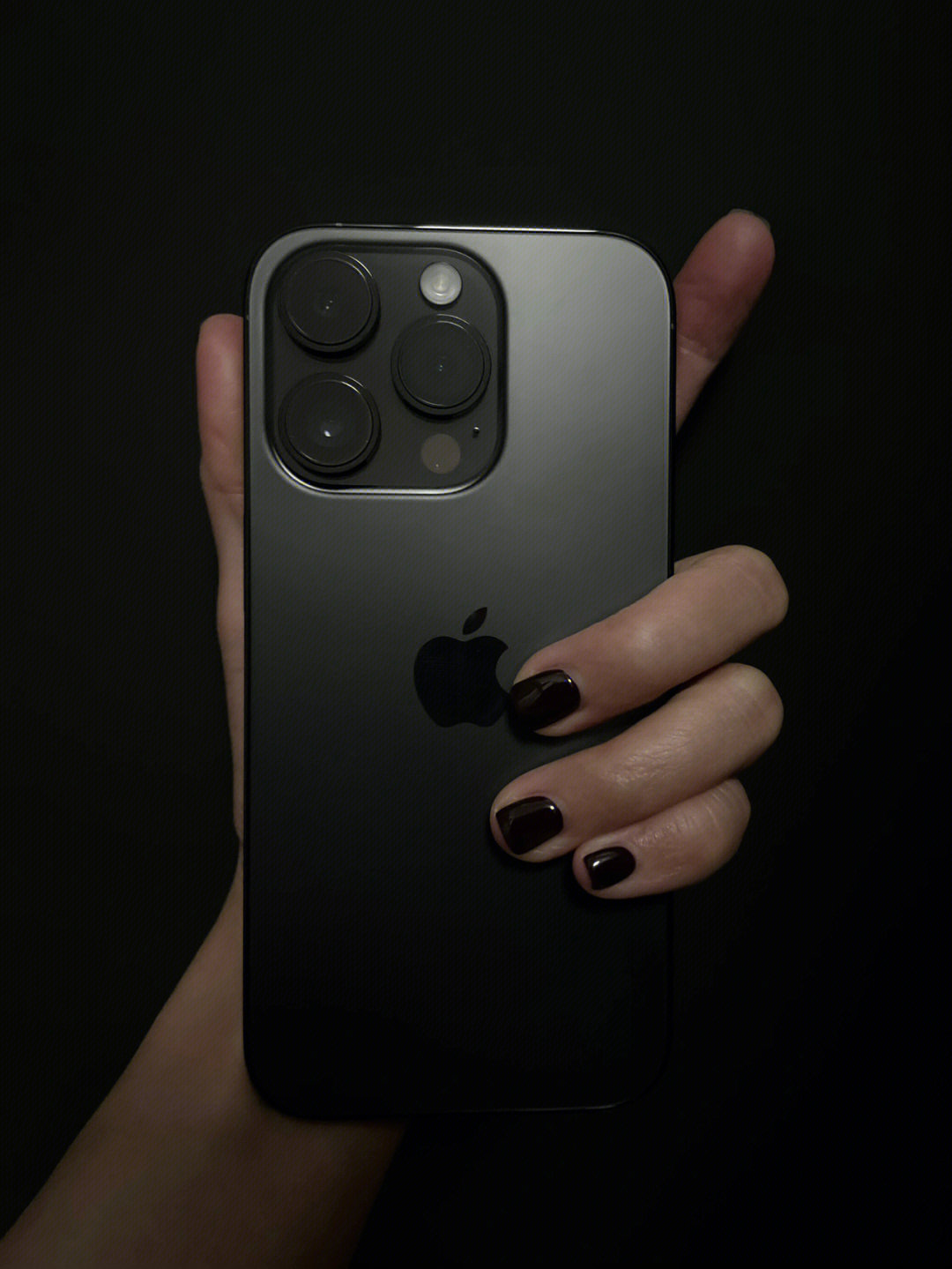 14pro黑色是目前最喜欢的iphone黑色版本