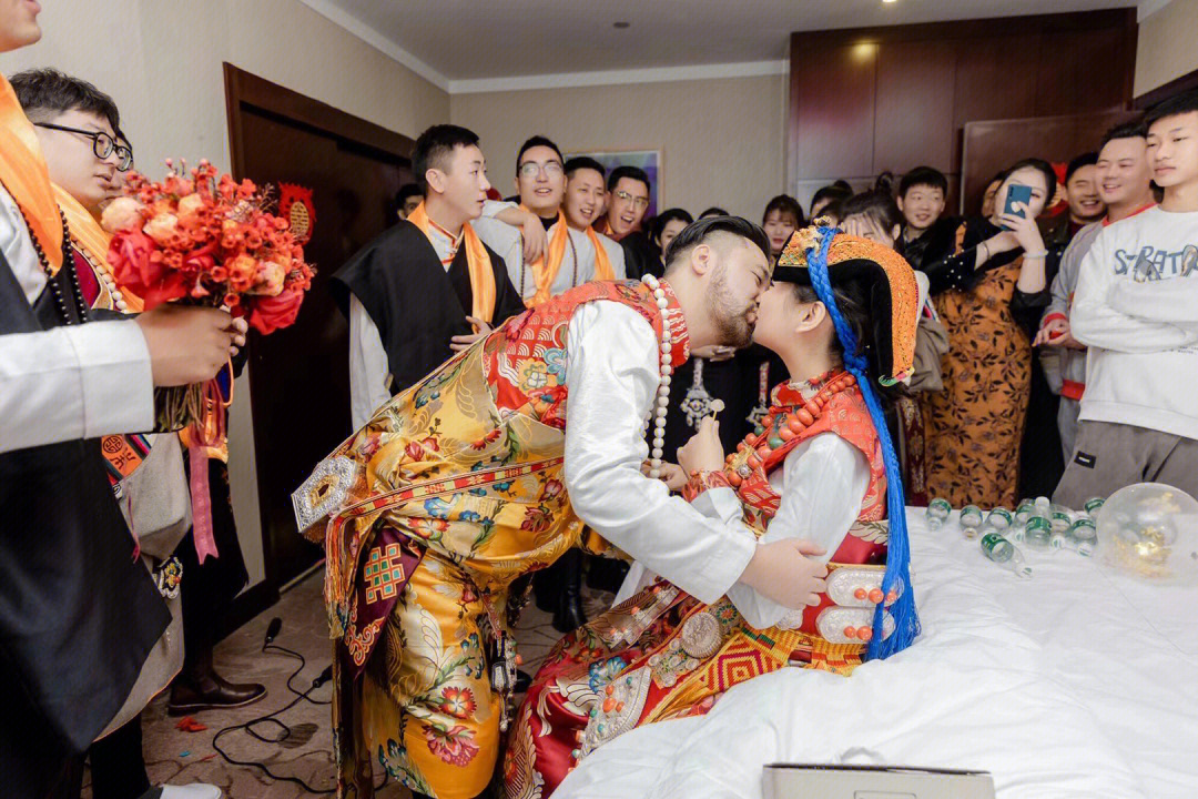 海老藏婚礼图片