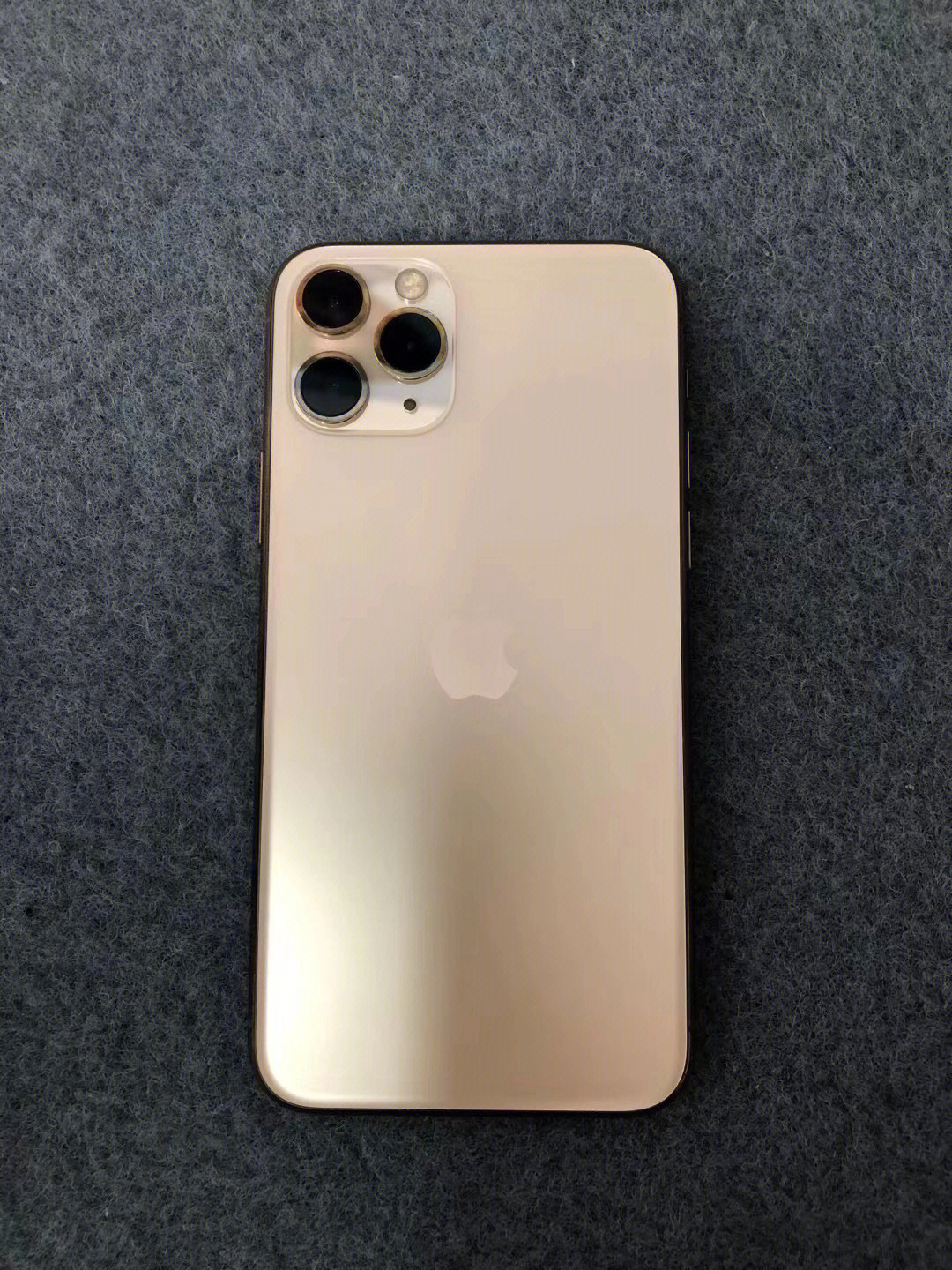 iphone11pro金色实拍图片