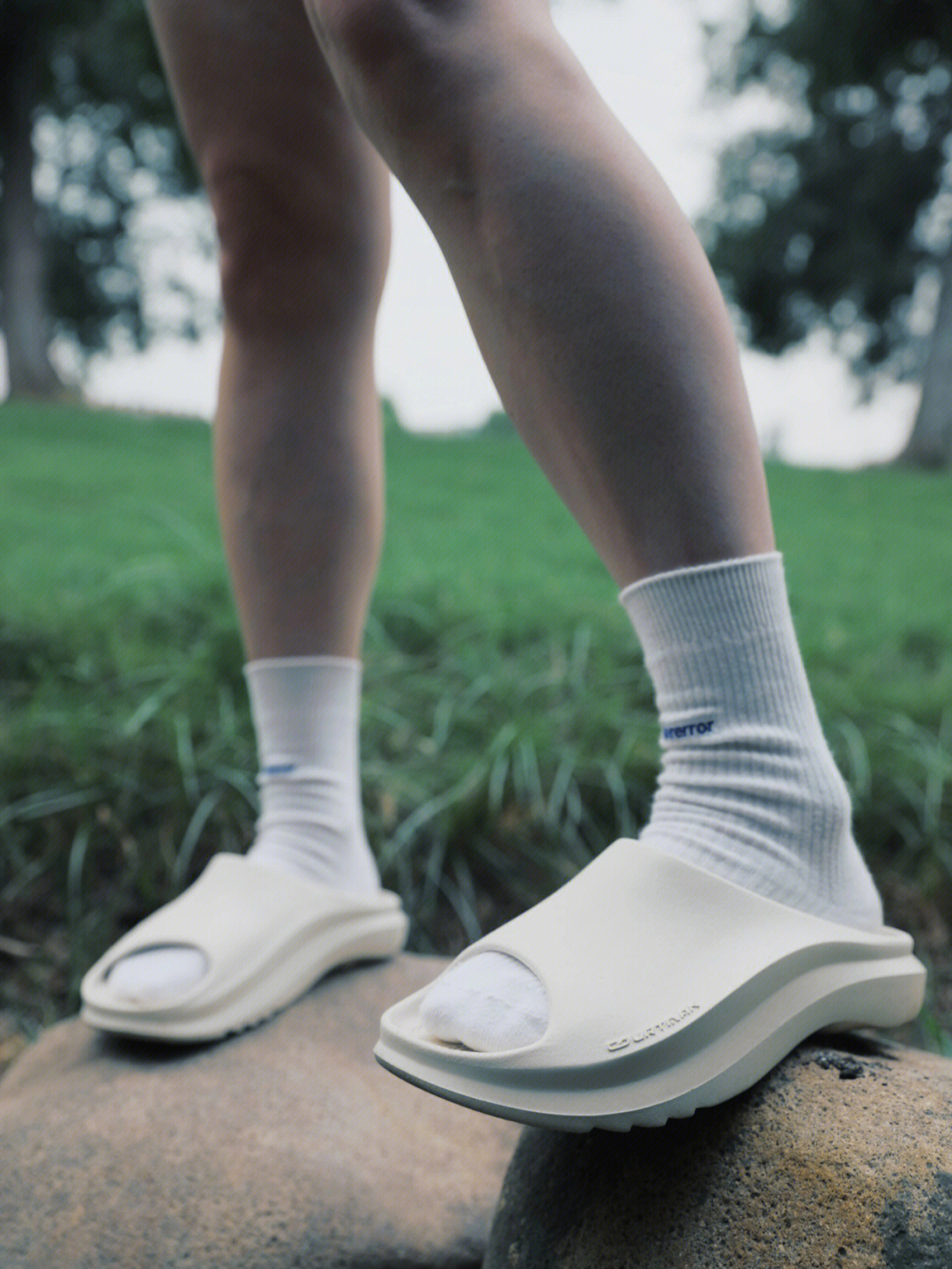 今天分享的是@野球帝运气拖鞋,是这个夏天收到的第一款拖鞋
