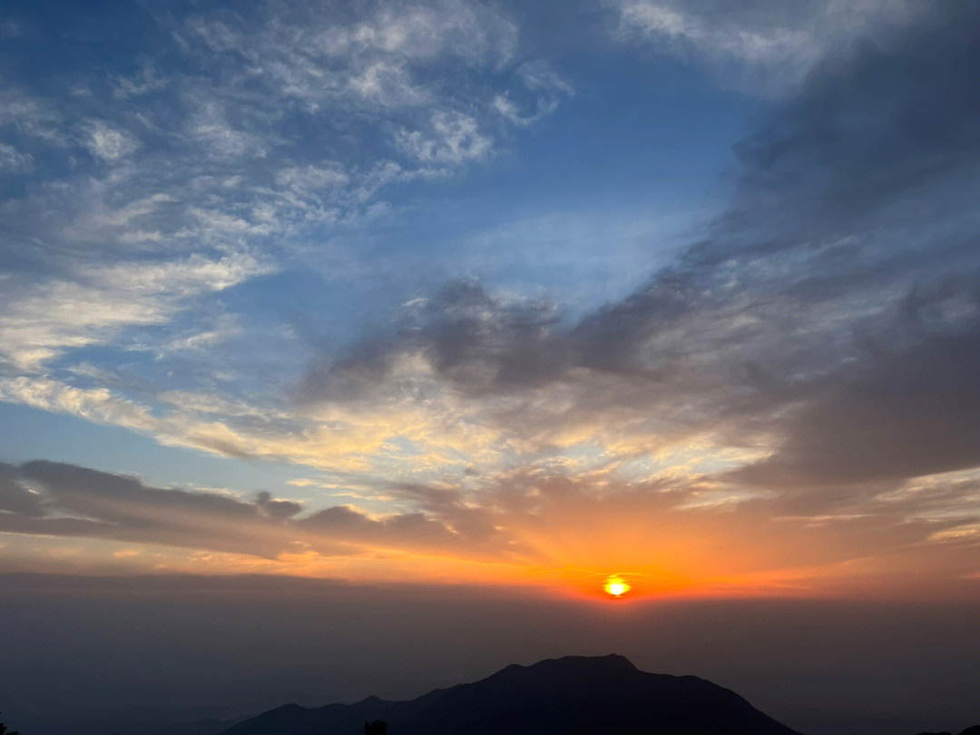 南岳衡山日出朝霞