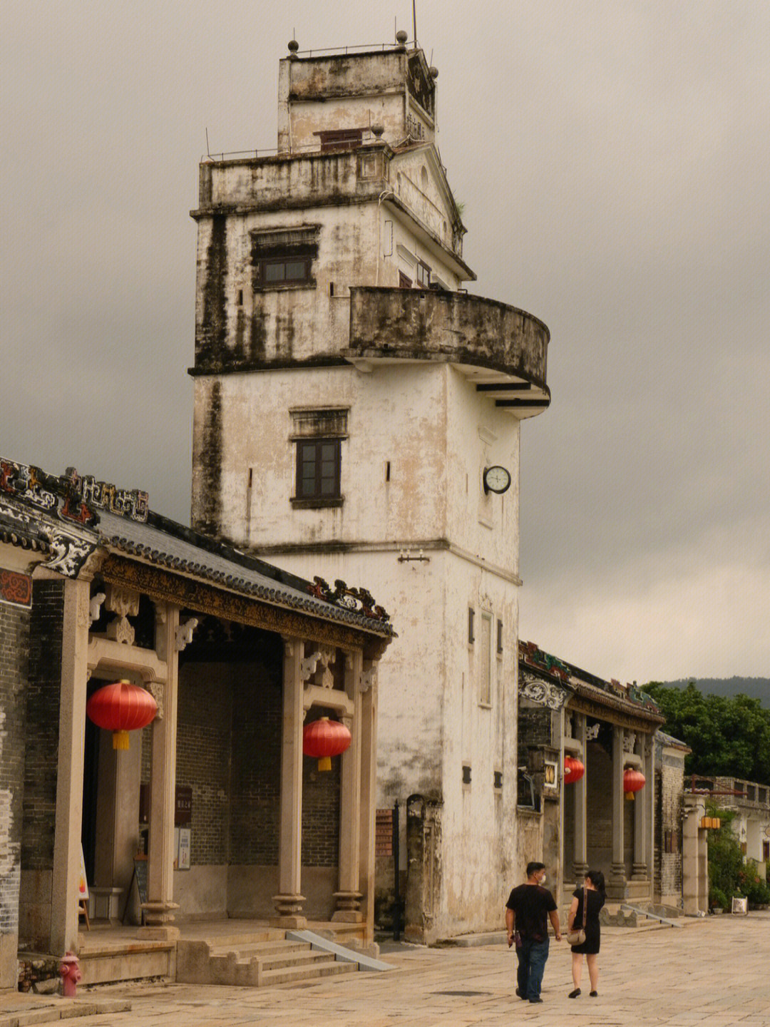 珠海下了一周的雨,非常难得的停了一下下,也非常凑巧的路过会同村!