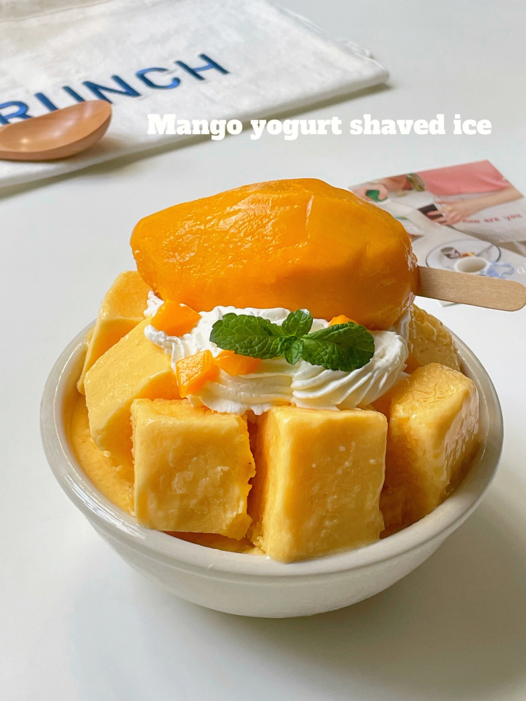 水果冰沙狂欢夏天就是吃冰淇淋的季节,97火爆全网的一整颗芒果酸奶