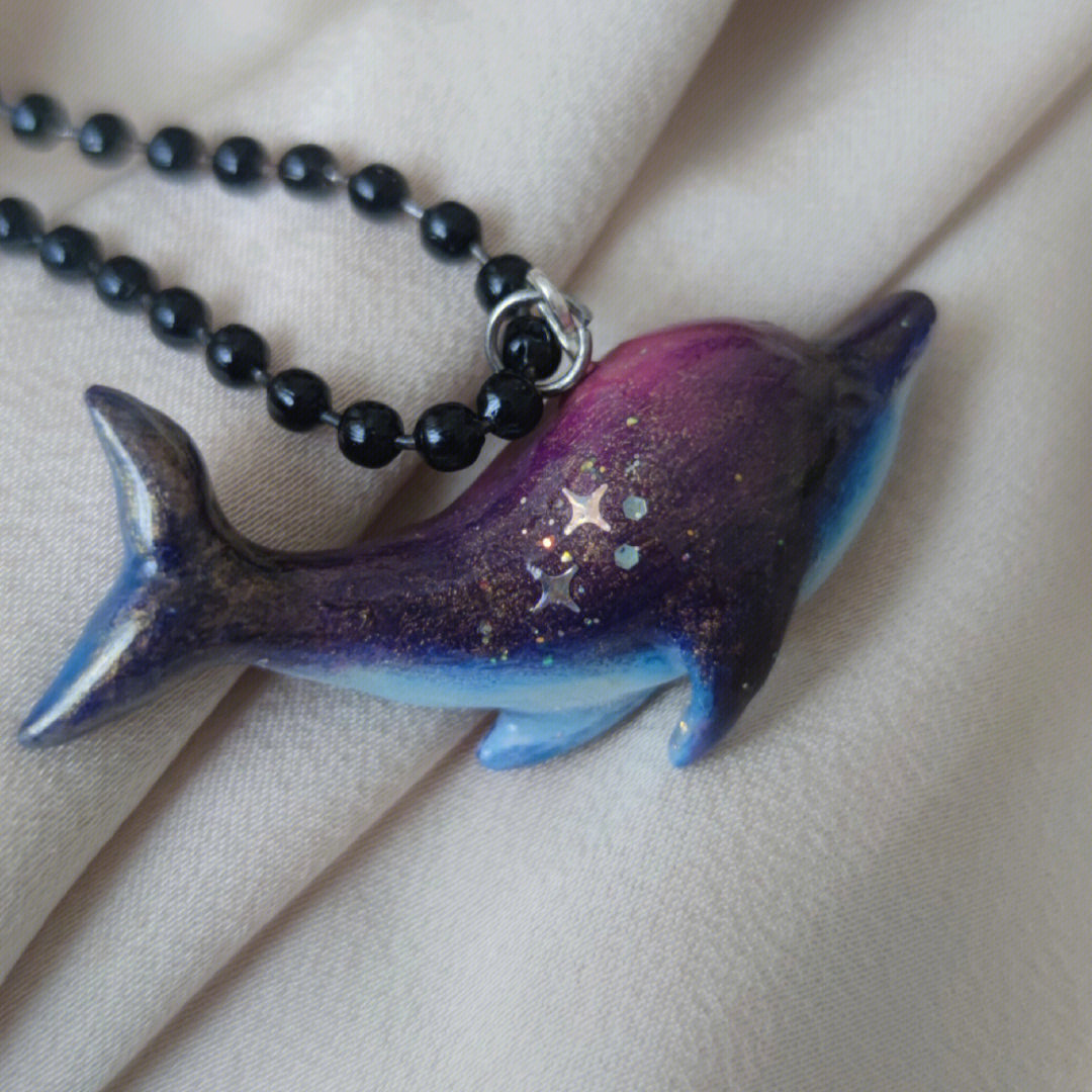 可爱的粘土手工小海豚图片