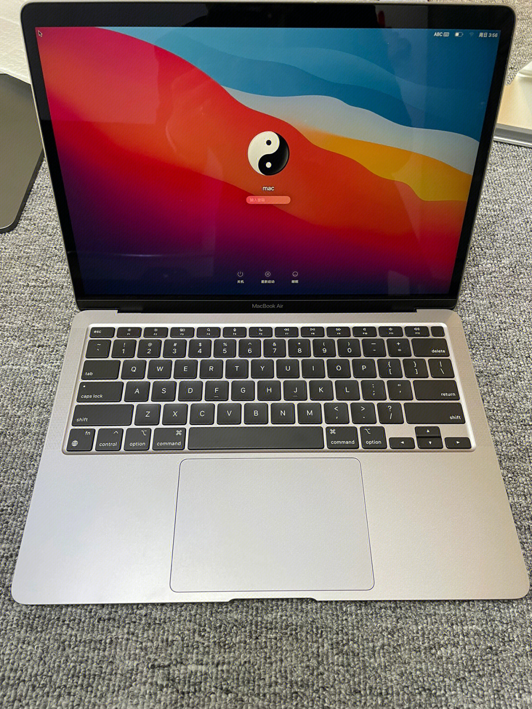 苹果macbookairm113寸2020款6699