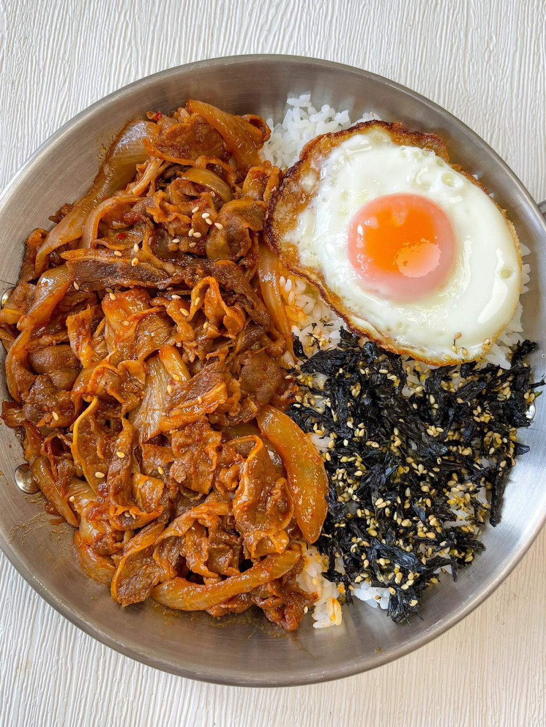 大口吃肉的快乐吃不腻的韩式辣白菜肥牛饭
