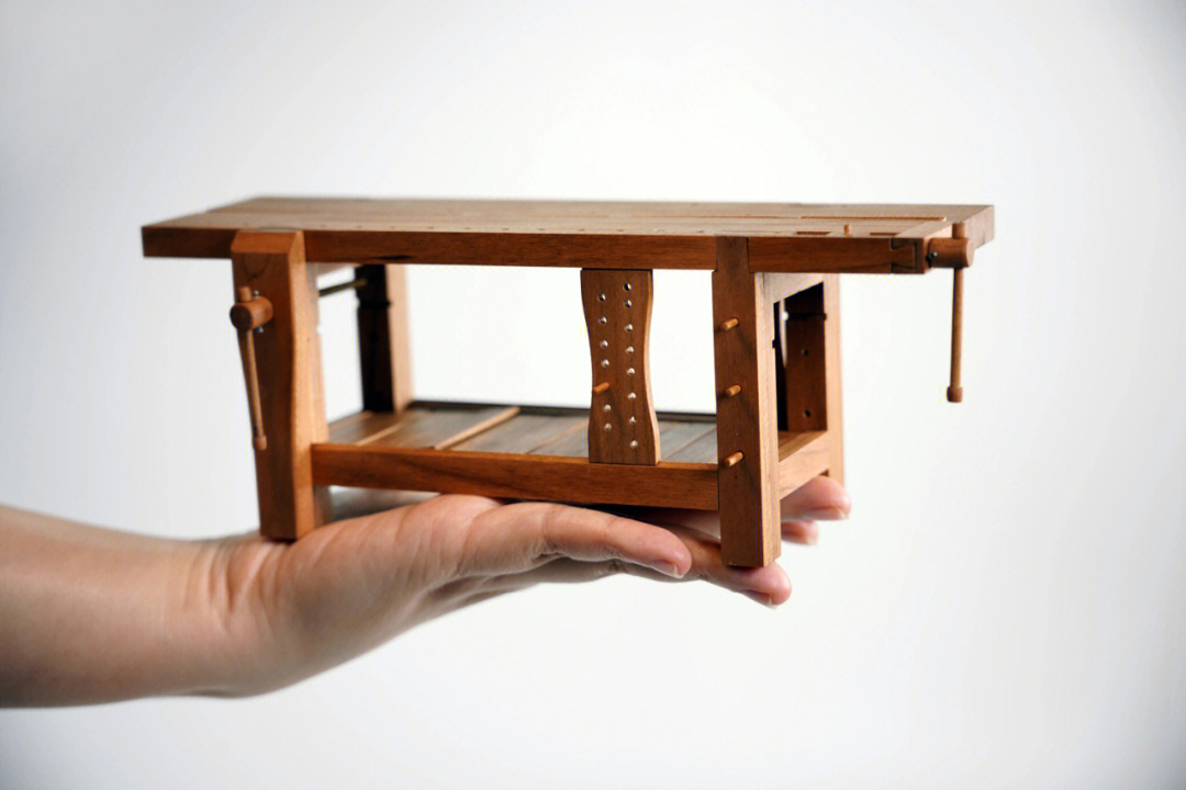 微缩木工桌