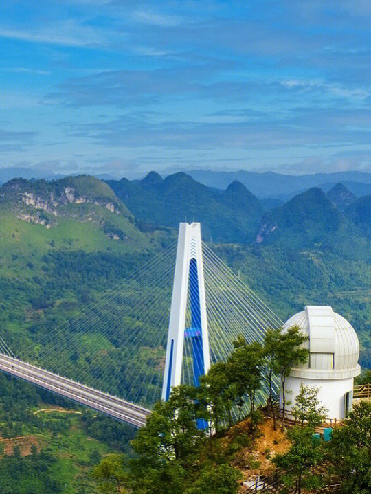 贵州平塘天空之桥简介图片