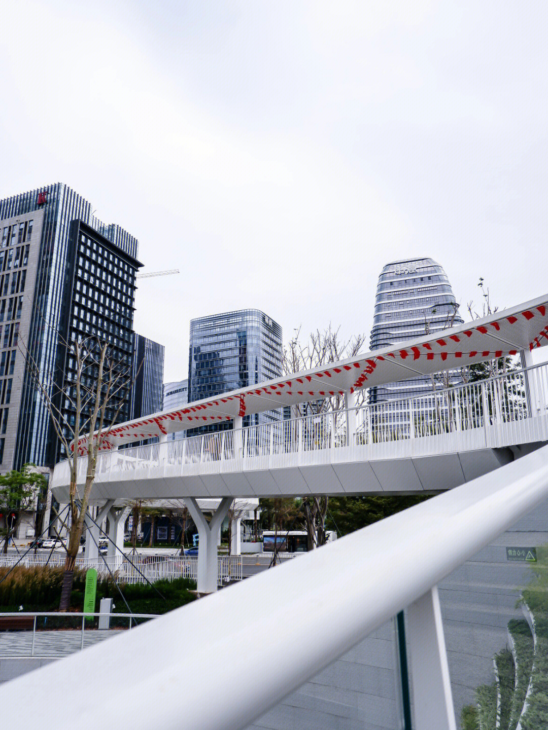 宝安滨海廊桥造价图片