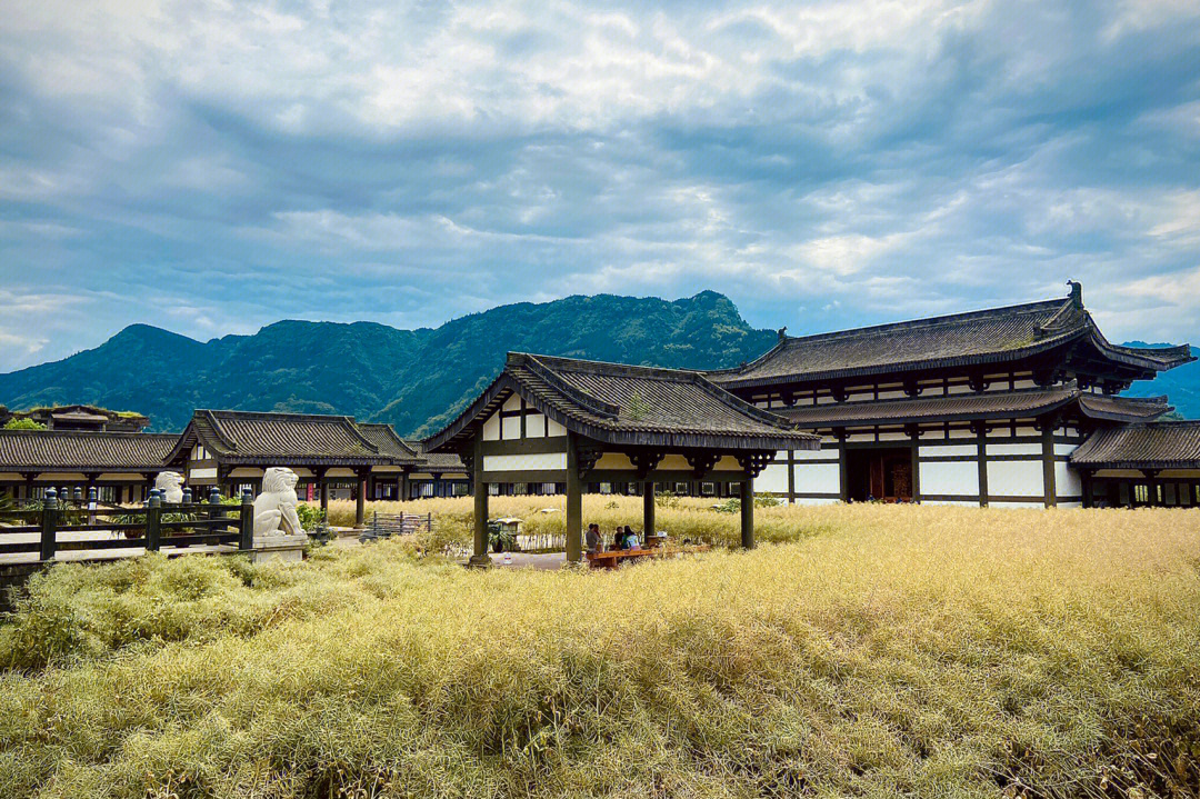 蒙山寺庙光明寺图片