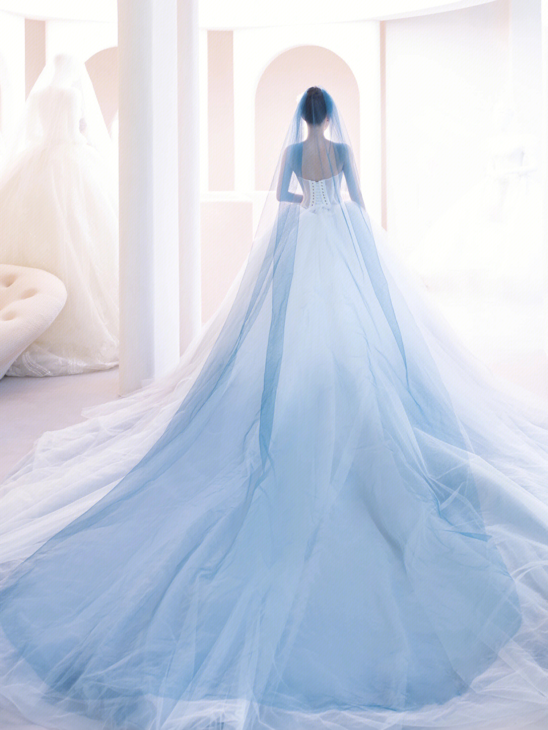 蓝色婚纱图片手机壁纸图片