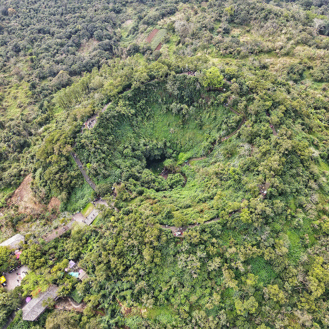 这中国唯一的热带火山地质公园