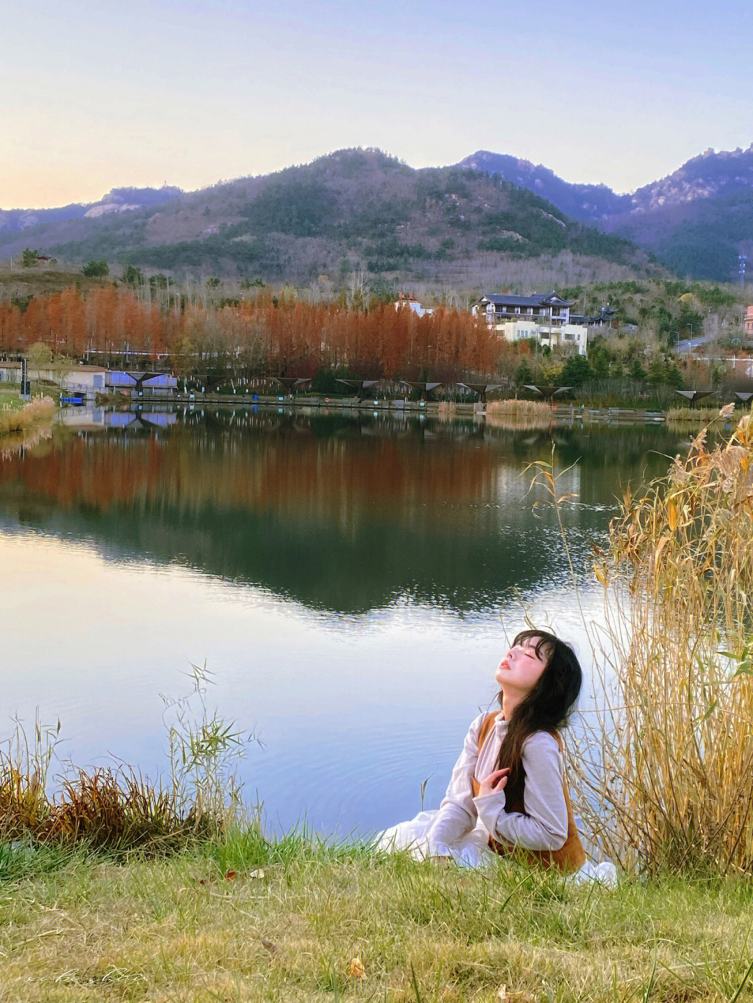 氛围感写真水边阿狄丽娜手机花絮