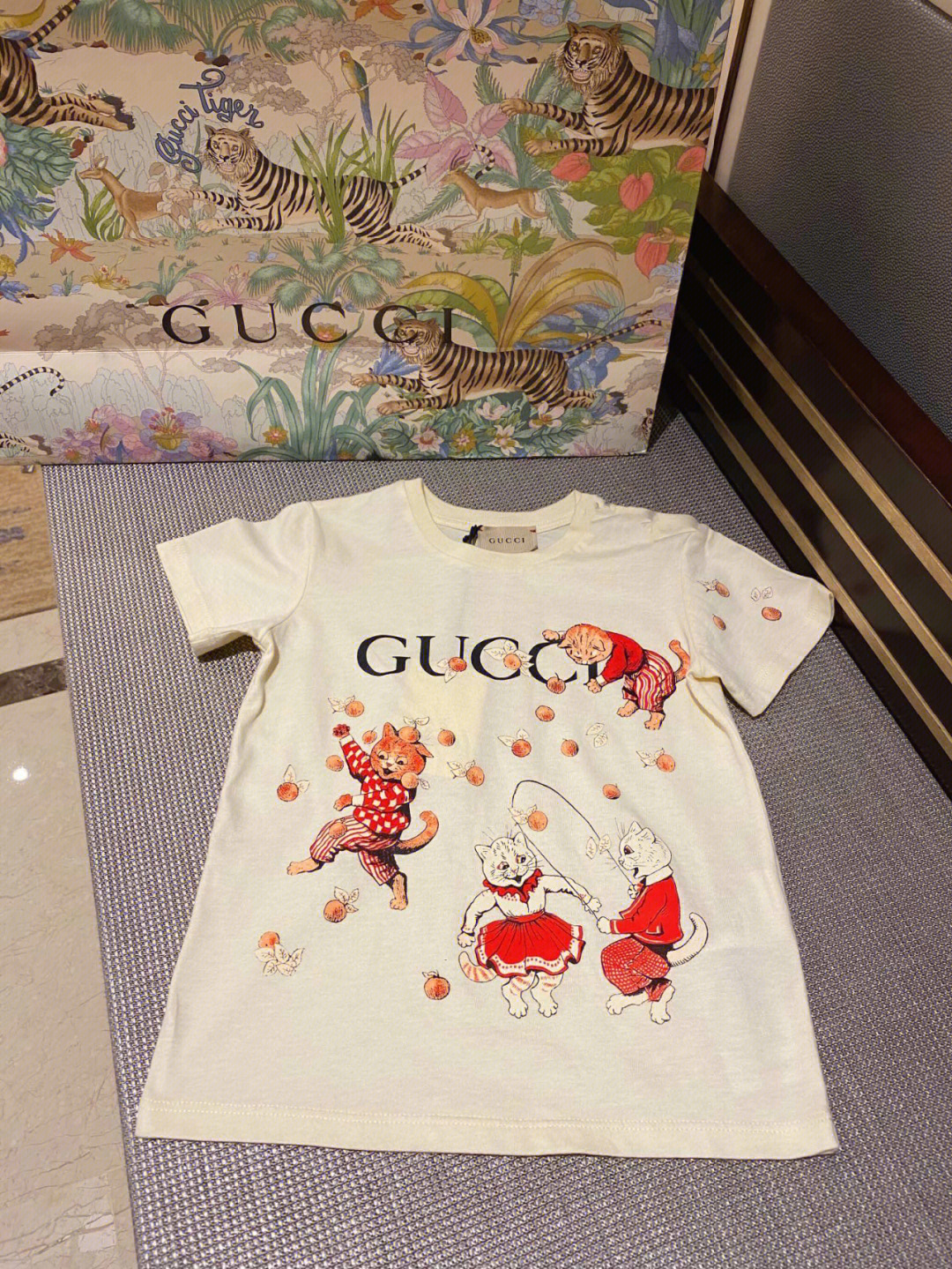 gucci猫咪t恤价格图片