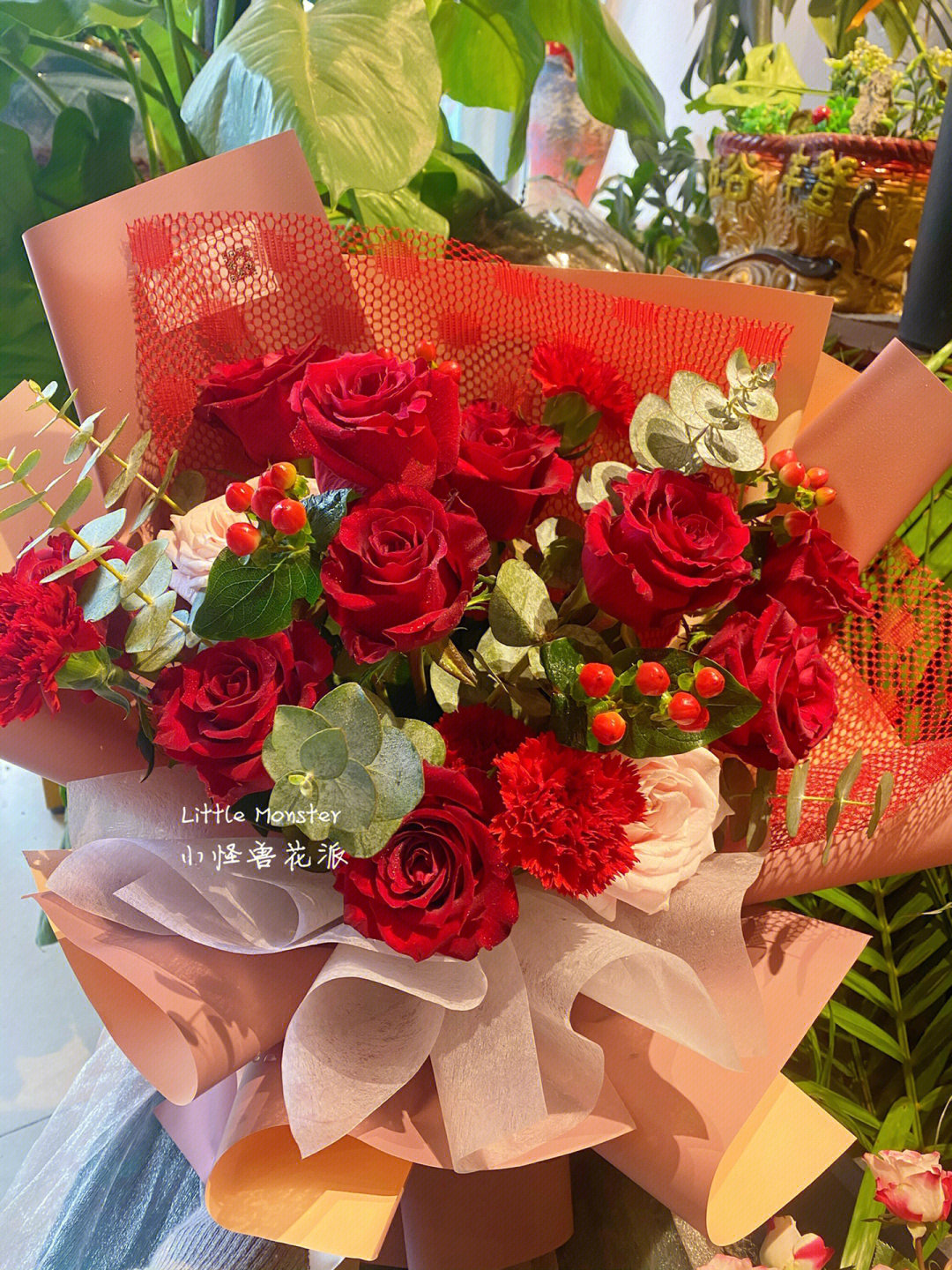 送长辈生日花束红玫瑰花束
