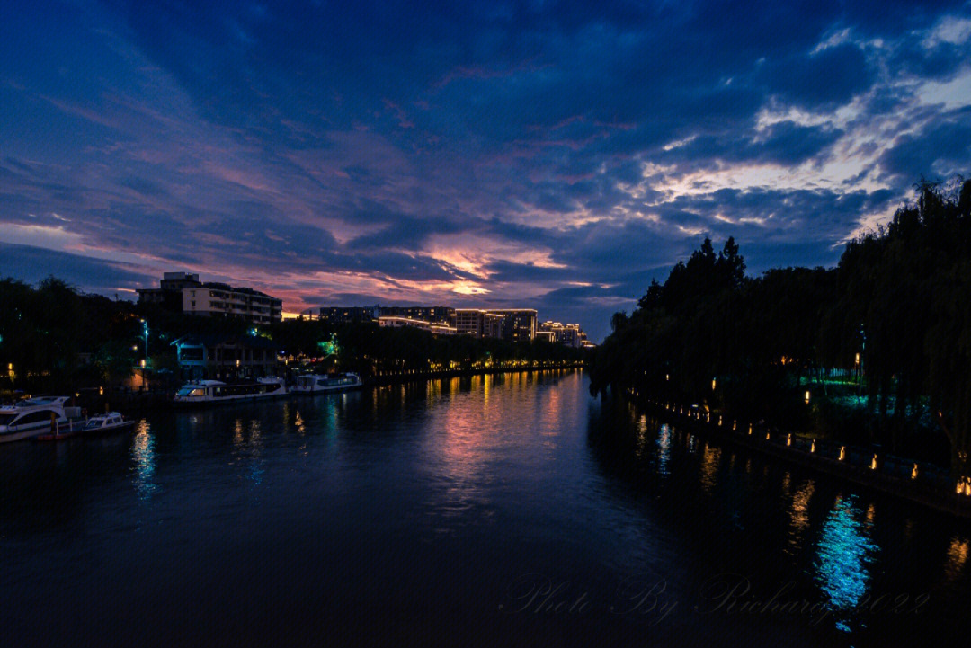 运河夜景