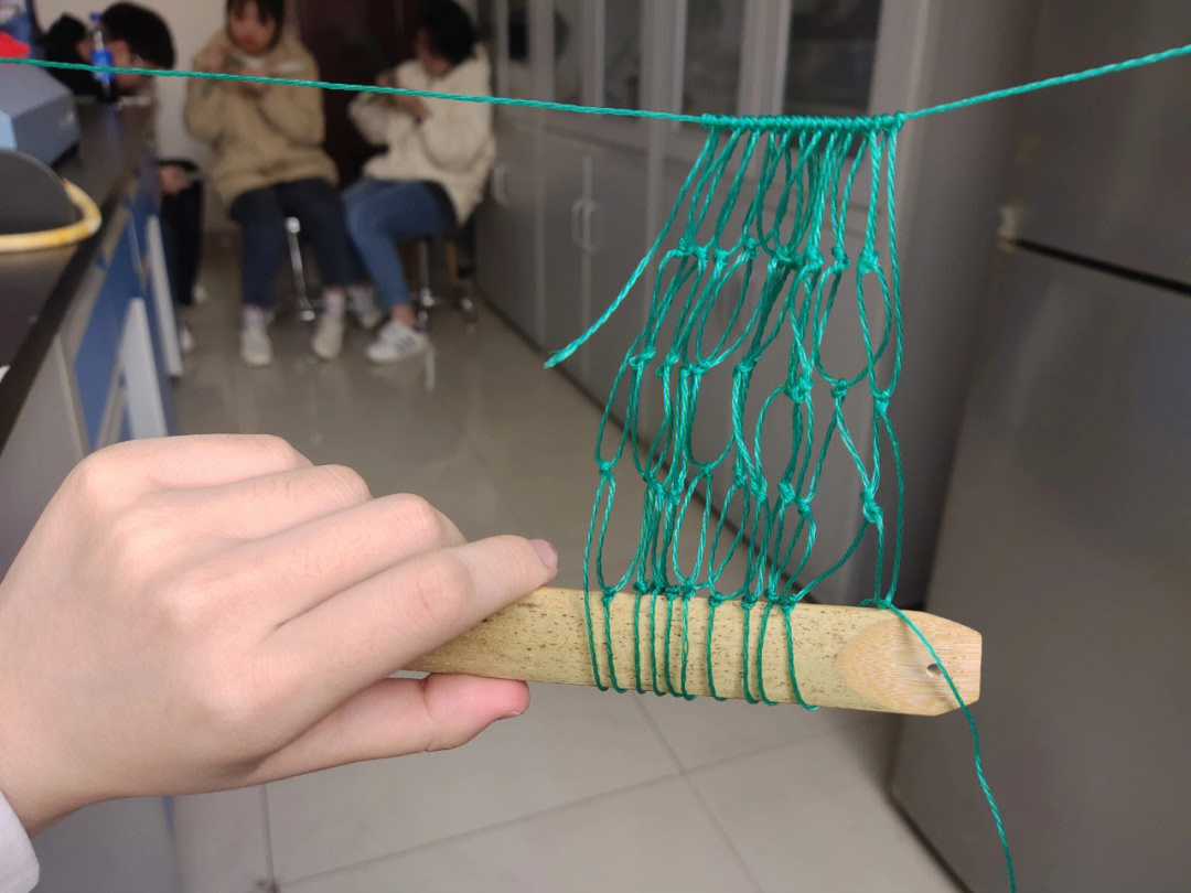 织渔网的方法慢动作图片