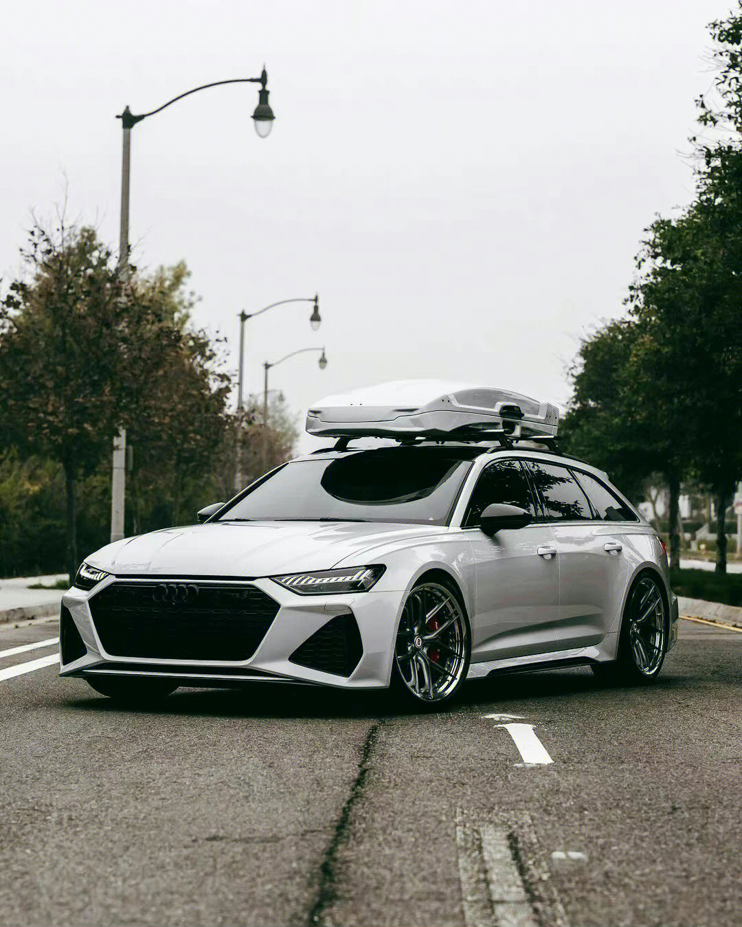 rs6车顶行李箱图片