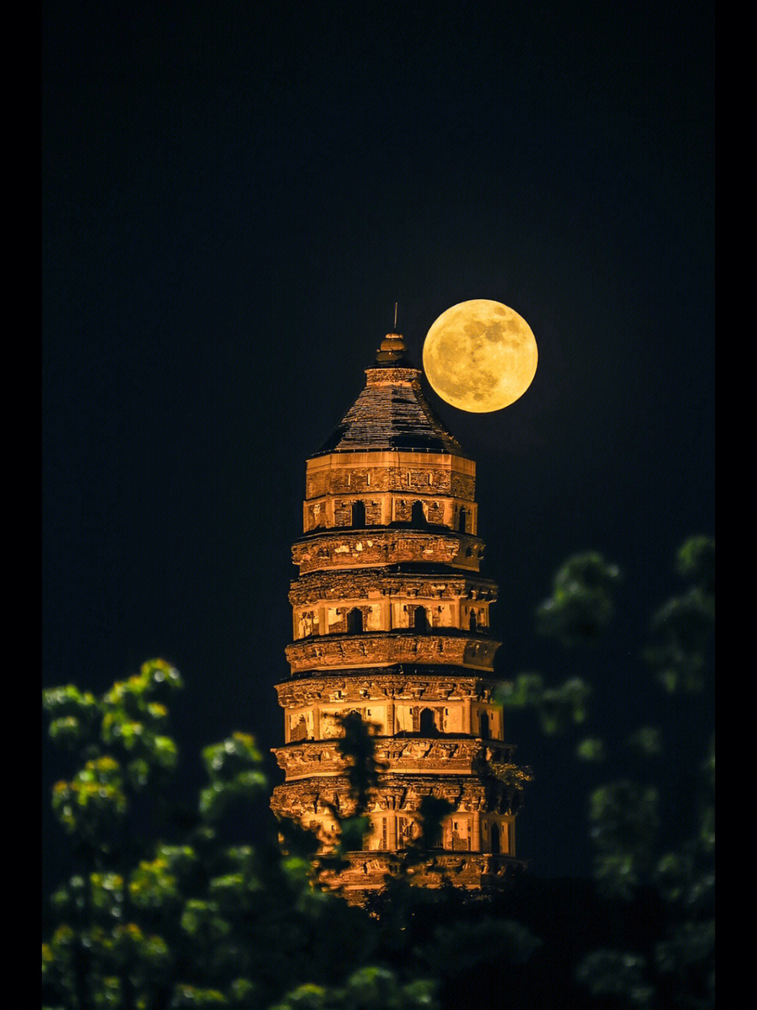 虎丘塔夜景图片